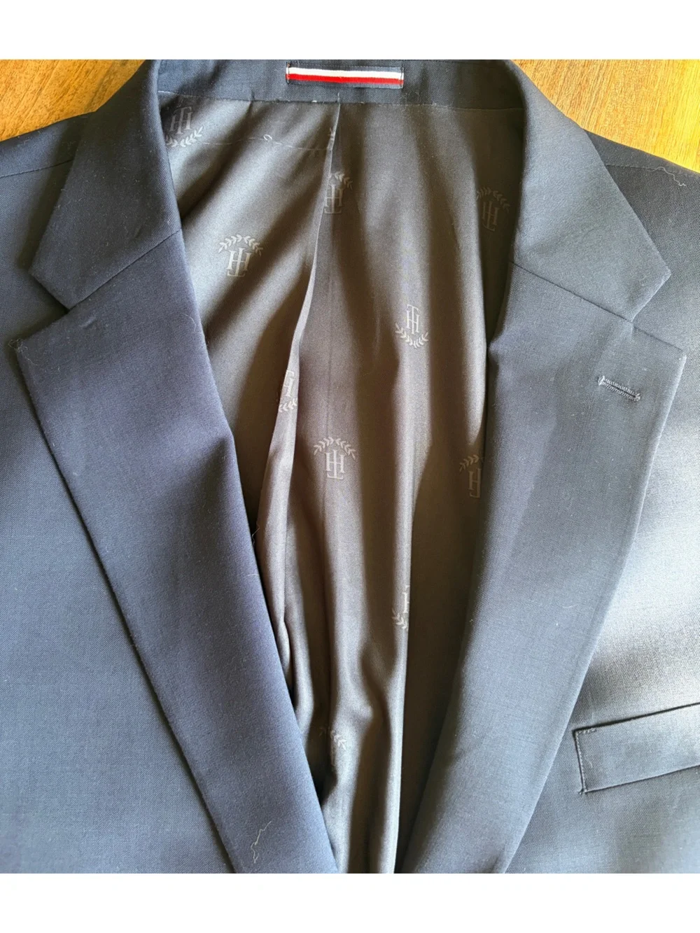 Tommy Hilfiger Men's Navy Two-Button Sport Coat 48 R?